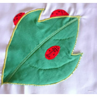 An applique pattern for a ladybug